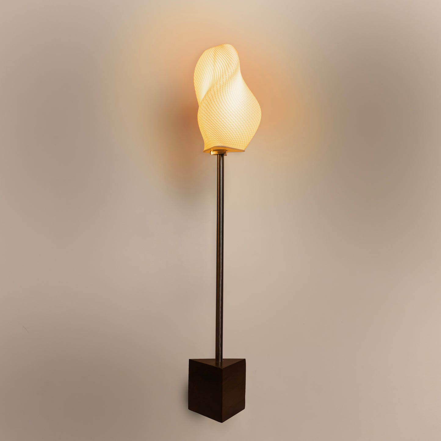 Serpe Floor Lamp